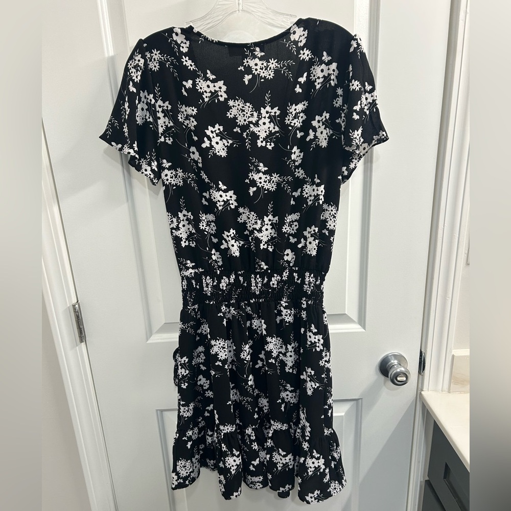Michael Kors Black and White Floral Dress Sz M - Picture 6 of 6